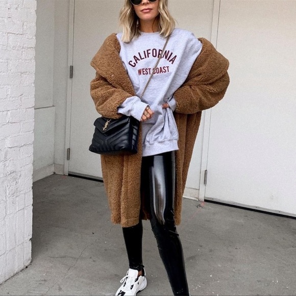 Zara teddy coat. So cute! Re-poshing because it’s too small :( - Picture 1 of 10